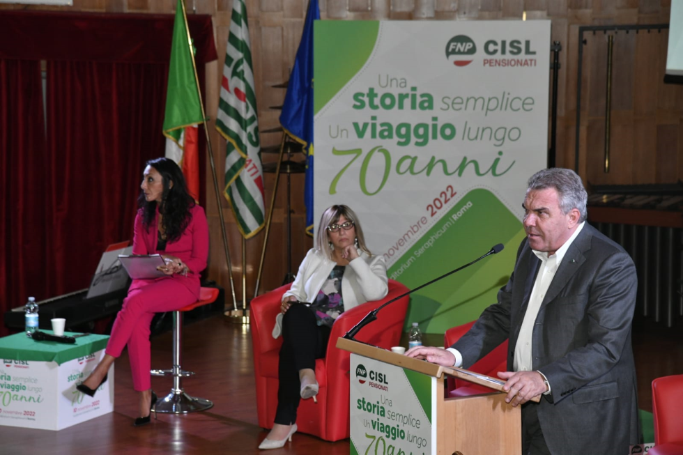 Sbarra ai 70 anni della Fnp Cisl: Patto intergenerazionale per agevolare turnover e pensioni dignitose e servizi sociali adeguati per tutti